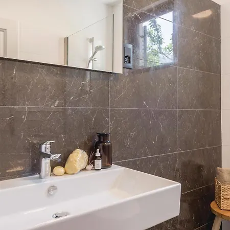 One-bedroom In